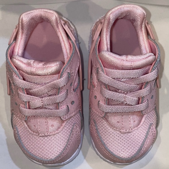 Nike Toddler Huarache Run SE (TD) ONLY PINK** - Picture 4 of 12
